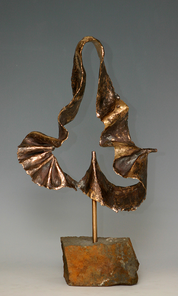 Geplooid, brons, unicum, 48 x 10 x 47 cm